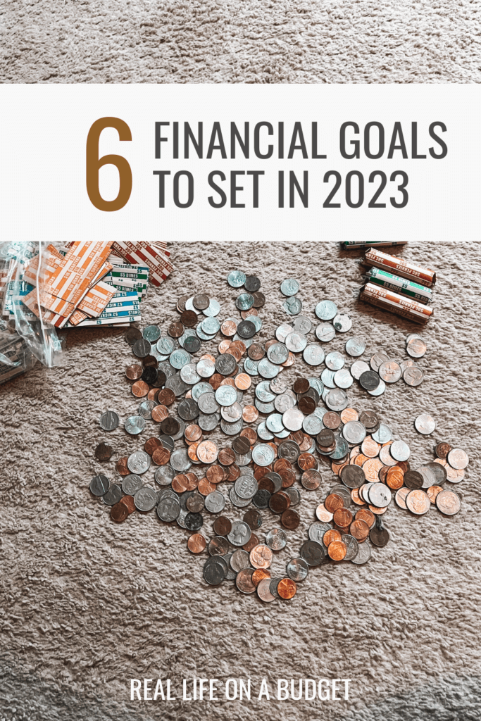 If you've never set financial goals before it's time to do it! Here are 6 financial goals to make a priority in 2023! 